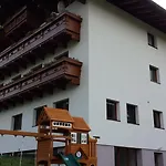Haus Izabella *
