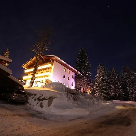 Haus Izabella *