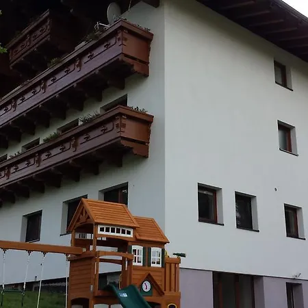 Haus Izabella *