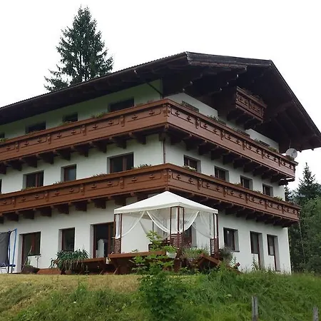 Haus Izabella Apartment *